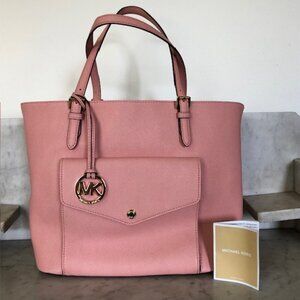 MICHAEL KORS Saffiano Voyager East West Jet Set Pocket Pink Leather Tote…